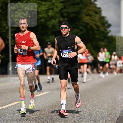 29.06.2025 - hella hamburg halbmarathon Dr. Thomas Lammeyer http://msf.ph/oto/8199836 29.06.2025 09:48:06 Kennedybrücke 2021, 3201, 3845, 5269, 5367, 6619, 8473, 8731, 10156, 10848 meine-sportfotos.de
