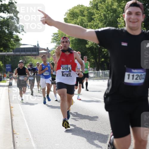29.06.2025 - hella hamburg halbmarathon Jannik Wohlers http://msf.ph/oto/8199866 29.06.2025 09:47:41 Lombardsbrücke 1164, 1385, 1562, 1743, 2714, 3959, 4602, 4860, 5091, 5315, 6684, 6829, 6990, 8362, 9178, 9944, 10384, 10900, 11202, 11227, 11620, 11745, 12290, 12514, 12865, 13595, 13854, 14387, 14908, 14934, 14952, 15015, 15261, 15415, 15701, 15965, 16158, 17024, 17217, 17306, 18103, 18216, 18573, 18584, 18679, 18841 meine-sportfotos.de