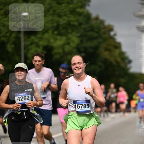 29.06.2025 - hella hamburg halbmarathon Dr. Thomas Lammeyer http://msf.ph/oto/8199897 29.06.2025 10:11:39 Kennedybrücke 1893, 1993, 2136, 3929, 4262, 5242, 5845, 5899, 5926, 6196, 6517, 6518, 6707, 6713, 6715, 6833, 7503, 7760, 8585, 9967, 10283, 10700 meine-sportfotos.de