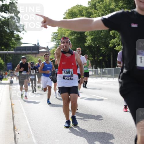 29.06.2025 - hella hamburg halbmarathon Jannik Wohlers http://msf.ph/oto/8199924 29.06.2025 09:47:41 Lombardsbrücke 1164, 1385, 1562, 1743, 2714, 3959, 4602, 4860, 5091, 5315, 6684, 6829, 6990, 8362, 9178, 9944, 10384, 10900, 11202, 11227, 11620, 11745, 12290, 12514, 12865, 13595, 13854, 14387, 14908, 14934, 14952, 15015, 15261, 15415, 15701, 15965, 16158, 17024, 17217, 17306, 18103, 18216, 18573, 18584, 18679, 18841 meine-sportfotos.de