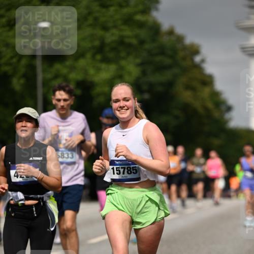 29.06.2025 - hella hamburg halbmarathon Dr. Thomas Lammeyer http://msf.ph/oto/8199925 29.06.2025 10:11:39 Kennedybrücke 1893, 1993, 2136, 3929, 4262, 5242, 5845, 5899, 5926, 6196, 6517, 6518, 6707, 6713, 6715, 6833, 7503, 7760, 8585, 9967, 10283, 10700 meine-sportfotos.de