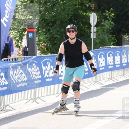 29.06.2025 - hella hamburg halbmarathon Strokosch-Dieckow http://msf.ph/oto/8199926 29.06.2025 09:46:53 Ziel 20132, 20141 meine-sportfotos.de