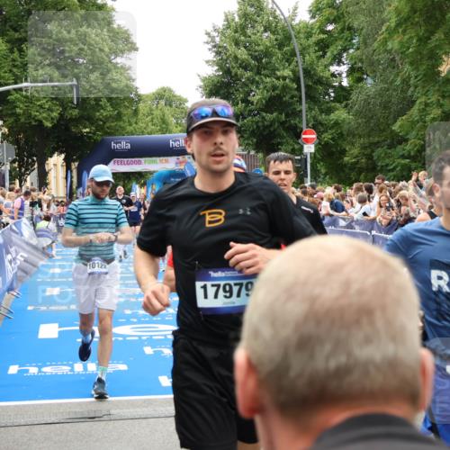 29.06.2025 - hella hamburg halbmarathon Zöllner http://msf.ph/oto/8199933 29.06.2025 10:47:07 Ziel 1460, 4093, 4377, 5472, 6700, 7908, 9794, 10122, 12579, 13728, 14415, 14449, 14783, 15684, 15825 meine-sportfotos.de