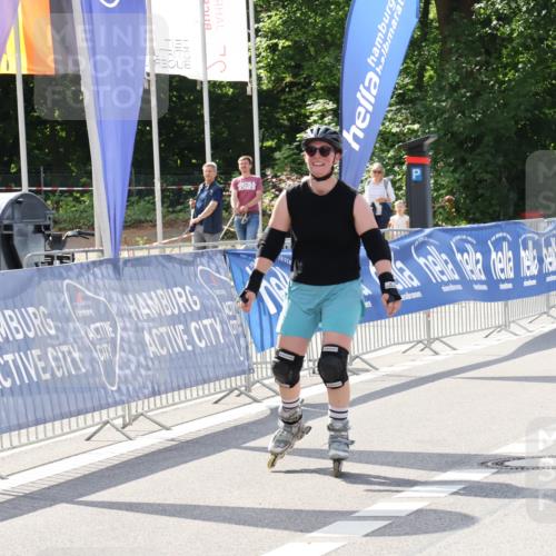 29.06.2025 - hella hamburg halbmarathon Strokosch-Dieckow http://msf.ph/oto/8199963 29.06.2025 09:46:55 Ziel 20132, 20141 meine-sportfotos.de