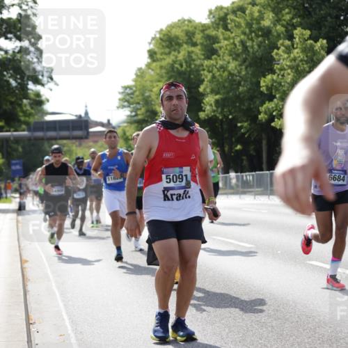29.06.2025 - hella hamburg halbmarathon Jannik Wohlers http://msf.ph/oto/8199985 29.06.2025 09:47:42 Lombardsbrücke 1164, 1385, 1562, 1743, 2714, 3959, 4602, 4860, 5091, 5315, 6684, 6829, 6990, 8362, 9178, 9944, 10384, 10900, 11202, 11227, 11620, 11745, 12290, 12514, 12865, 13595, 13854, 14387, 14908, 14934, 15015, 15261, 15415, 15701, 16119, 16158, 17024, 17217, 17306, 18103, 18216, 18573, 18584, 18679, 18841 meine-sportfotos.de