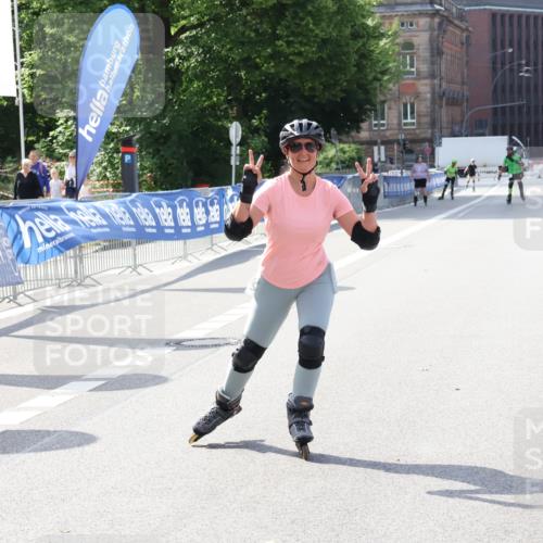 29.06.2025 - hella hamburg halbmarathon Strokosch-Dieckow http://msf.ph/oto/8200008 29.06.2025 09:46:57 Ziel 20132, 20141 meine-sportfotos.de