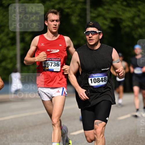 29.06.2025 - hella hamburg halbmarathon Dr. Thomas Lammeyer http://msf.ph/oto/8200018 29.06.2025 09:48:07 Kennedybrücke 2021, 3201, 3845, 5269, 5367, 6619, 8473, 8731, 10156, 10486, 10848 meine-sportfotos.de