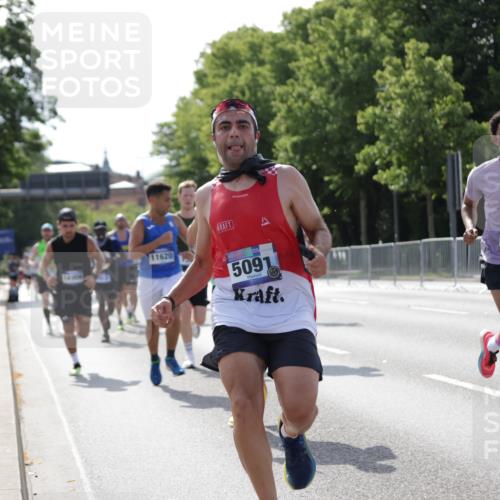 29.06.2025 - hella hamburg halbmarathon Jannik Wohlers http://msf.ph/oto/8200086 29.06.2025 09:47:42 Lombardsbrücke 1164, 1385, 1562, 1743, 2714, 3959, 4602, 4860, 5091, 5315, 6684, 6829, 6990, 8362, 9178, 9944, 10384, 10900, 11202, 11227, 11620, 11745, 12290, 12514, 12865, 13595, 13854, 14387, 14908, 14934, 15015, 15261, 15415, 15701, 16119, 16158, 17024, 17217, 17306, 18103, 18216, 18573, 18584, 18679, 18841 meine-sportfotos.de