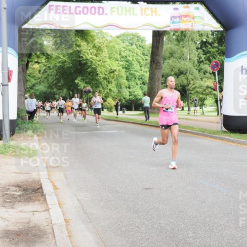 29.06.2025 - hella hamburg halbmarathon MichiJ http://msf.ph/oto/8200161 29.06.2025 10:21:24 Zwischen KM18-KM19 1894, 4812, 5660, 7845, 11877, 14450, 16065 meine-sportfotos.de