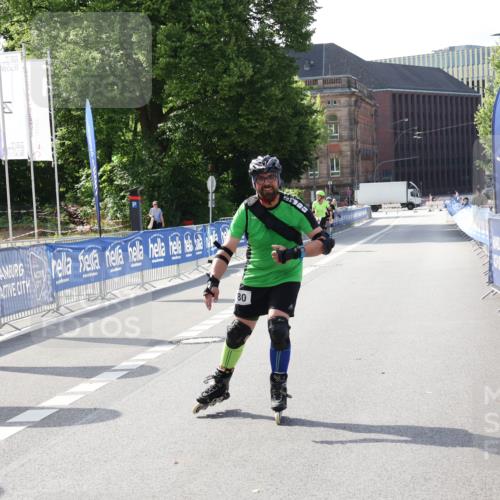 29.06.2025 - hella hamburg halbmarathon Strokosch-Dieckow http://msf.ph/oto/8200177 29.06.2025 09:47:12 Ziel 20080 meine-sportfotos.de