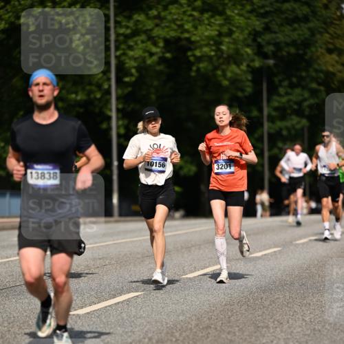 29.06.2025 - hella hamburg halbmarathon Dr. Thomas Lammeyer http://msf.ph/oto/8200236 29.06.2025 09:48:10 Kennedybrücke 2021, 3201, 5269, 5367, 6619, 8473, 8731, 10156, 10486, 10848, 11169 meine-sportfotos.de