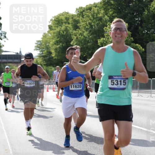 29.06.2025 - hella hamburg halbmarathon Jannik Wohlers http://msf.ph/oto/8200412 29.06.2025 09:47:43 Lombardsbrücke 1385, 1562, 1743, 2714, 2767, 3959, 4602, 4860, 5091, 5315, 6684, 6829, 6990, 8362, 8933, 9178, 9944, 10384, 10900, 11202, 11227, 11620, 11745, 11929, 12290, 12514, 12865, 13595, 13854, 14387, 14908, 14934, 15015, 15261, 15415, 15701, 16119, 16158, 17024, 17217, 18103, 18573, 18584, 18679, 18841 meine-sportfotos.de