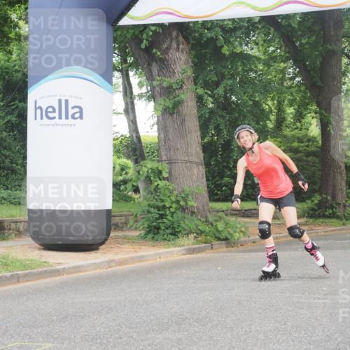 29.06.2025 - hella hamburg halbmarathon KatJ http://msf.ph/oto/8200418 29.06.2025 09:30:07 Zwischen KM18-KM19  meine-sportfotos.de