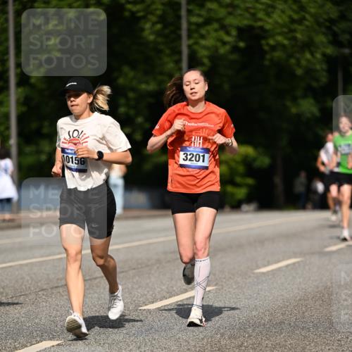 29.06.2025 - hella hamburg halbmarathon Dr. Thomas Lammeyer http://msf.ph/oto/8200484 29.06.2025 09:48:12 Kennedybrücke 1758, 2021, 3201, 5269, 5367, 6619, 8473, 8731, 10156, 10486, 10848, 11169 meine-sportfotos.de