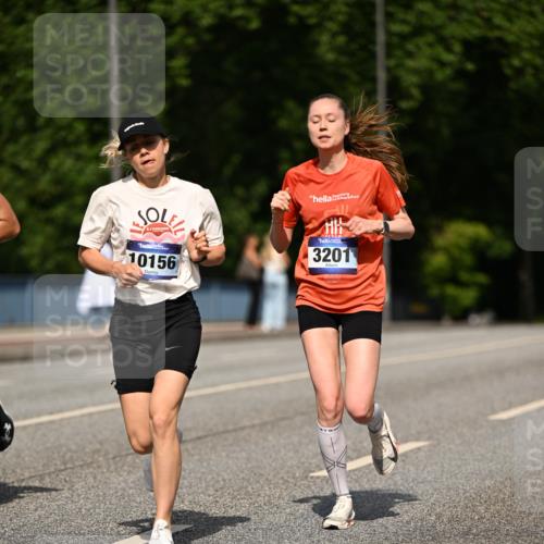 29.06.2025 - hella hamburg halbmarathon Dr. Thomas Lammeyer http://msf.ph/oto/8200502 29.06.2025 09:48:12 Kennedybrücke 1758, 2021, 3201, 5269, 5367, 6619, 8473, 8731, 10156, 10486, 10848, 11169 meine-sportfotos.de