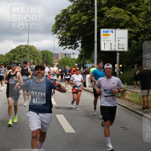 29.06.2025 - hella hamburg halbmarathon Yannick Fuchs http://msf.ph/oto/8200508 29.06.2025 10:44:42 20KM 1119, 1399, 1461, 1466, 1507, 1630, 1750, 1817, 2207, 3654, 4127, 4346, 5115, 6027, 6662, 6712, 6795, 7052, 7176, 7397, 7583, 7930, 7932, 8117, 8572, 8657, 8704, 8819, 9057, 10371, 11356, 11455, 11607, 12624, 13008, 13609, 13687, 13701, 13875, 14034, 14257, 14626, 15362, 15395, 15803, 15950, 16716, 16806, 17179, 17221, 17247, 17384, 18006, 18066, 18370, 18394, 18489, 18657, 18658, 18811 meine-sportfotos.de