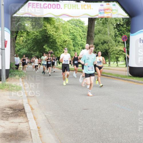 29.06.2025 - hella hamburg halbmarathon MichiJ http://msf.ph/oto/8200526 29.06.2025 10:21:30 Zwischen KM18-KM19 1894, 5070, 5660, 8883, 11199, 15054, 16505 meine-sportfotos.de