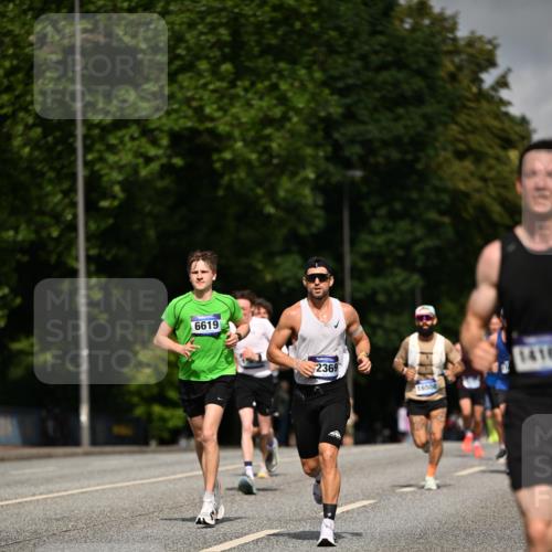 29.06.2025 - hella hamburg halbmarathon Dr. Thomas Lammeyer http://msf.ph/oto/8200532 29.06.2025 09:48:13 Kennedybrücke 1758, 2021, 3201, 5269, 5367, 6619, 6781, 8473, 8731, 10156, 10486, 10848, 11169 meine-sportfotos.de