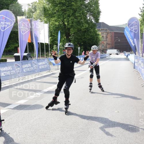 29.06.2025 - hella hamburg halbmarathon Strokosch-Dieckow http://msf.ph/oto/8200557 29.06.2025 09:49:22 Ziel 20063, 20082, 20085 meine-sportfotos.de