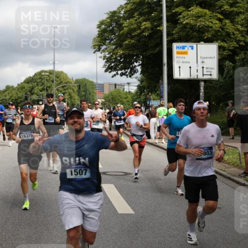29.06.2025 - hella hamburg halbmarathon Yannick Fuchs http://msf.ph/oto/8200583 29.06.2025 10:44:42 20KM 1119, 1399, 1461, 1466, 1507, 1630, 1750, 1817, 2207, 3654, 4127, 4346, 5115, 6027, 6662, 6712, 6795, 7052, 7176, 7397, 7583, 7930, 7932, 8117, 8572, 8657, 8704, 8819, 9057, 10371, 11356, 11455, 11607, 12624, 13008, 13609, 13687, 13701, 13875, 14034, 14257, 14626, 15362, 15395, 15803, 15950, 16716, 16806, 17179, 17221, 17247, 17384, 18006, 18066, 18370, 18394, 18489, 18657, 18658, 18811 meine-sportfotos.de