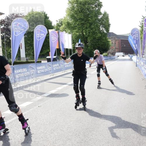 29.06.2025 - hella hamburg halbmarathon Strokosch-Dieckow http://msf.ph/oto/8200593 29.06.2025 09:49:23 Ziel 20063, 20082, 20085 meine-sportfotos.de