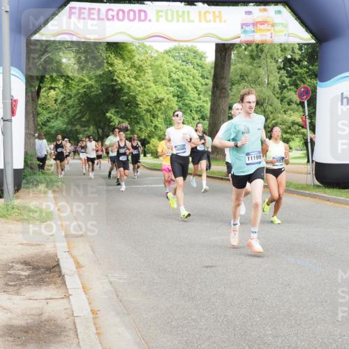 29.06.2025 - hella hamburg halbmarathon MichiJ http://msf.ph/oto/8200632 29.06.2025 10:21:30 Zwischen KM18-KM19 1894, 5070, 5660, 8883, 11199, 15054, 16505 meine-sportfotos.de