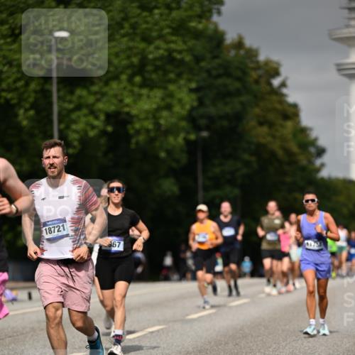 29.06.2025 - hella hamburg halbmarathon Dr. Thomas Lammeyer http://msf.ph/oto/8200648 29.06.2025 10:11:41 Kennedybrücke 1893, 1993, 2136, 3929, 4262, 5242, 5899, 5926, 6196, 6517, 6518, 6707, 6713, 6715, 6833, 7503, 7760, 8585, 9967, 10283, 10700 meine-sportfotos.de