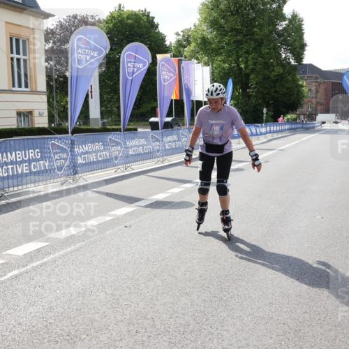 29.06.2025 - hella hamburg halbmarathon Strokosch-Dieckow http://msf.ph/oto/8200684 29.06.2025 09:49:24 Ziel 20063, 20082, 20085 meine-sportfotos.de