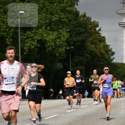 29.06.2025 - hella hamburg halbmarathon Dr. Thomas Lammeyer http://msf.ph/oto/8200692 29.06.2025 10:11:41 Kennedybrücke 1893, 1993, 2136, 3929, 4262, 5242, 5899, 5926, 6196, 6517, 6518, 6707, 6713, 6715, 6833, 7503, 7760, 8585, 9967, 10283, 10700 meine-sportfotos.de