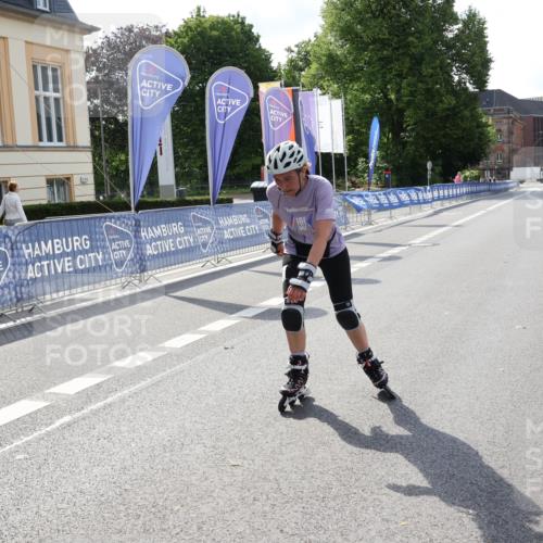 29.06.2025 - hella hamburg halbmarathon Strokosch-Dieckow http://msf.ph/oto/8200728 29.06.2025 09:49:24 Ziel 20063, 20082, 20085 meine-sportfotos.de