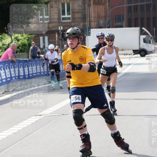 29.06.2025 - hella hamburg halbmarathon Strokosch-Dieckow http://msf.ph/oto/8200755 29.06.2025 09:50:14 Ziel 20240, 20256, 20538 meine-sportfotos.de