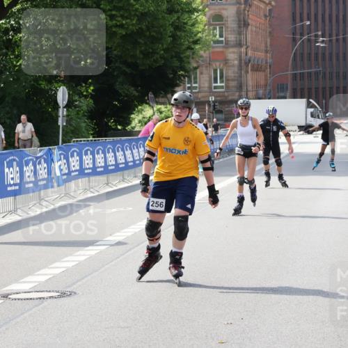 29.06.2025 - hella hamburg halbmarathon Strokosch-Dieckow http://msf.ph/oto/8200789 29.06.2025 09:50:15 Ziel 20240, 20256, 20538 meine-sportfotos.de