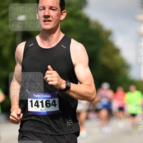 29.06.2025 - hella hamburg halbmarathon Dr. Thomas Lammeyer http://msf.ph/oto/8200811 29.06.2025 09:48:15 Kennedybrücke 1758, 2746, 3201, 5269, 5367, 6619, 6781, 8473, 8731, 10156, 10486, 10848, 11169 meine-sportfotos.de