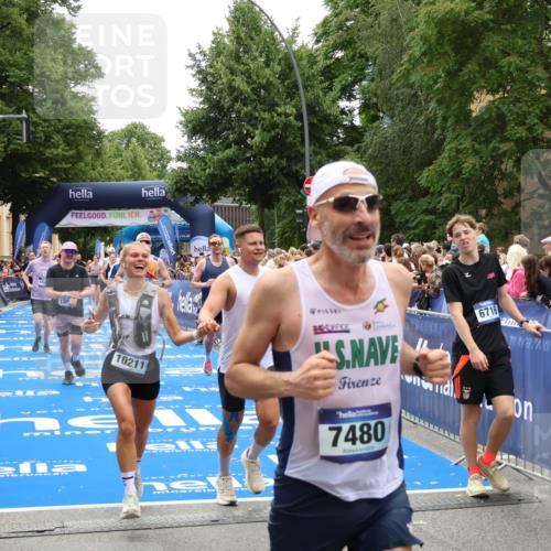 29.06.2025 - hella hamburg halbmarathon Zöllner http://msf.ph/oto/8200869 29.06.2025 10:47:21 Ziel 2864, 5024, 6134, 6168, 6203, 6716, 7480, 10208, 10211, 11518, 13672, 13782, 14722, 15611, 16089, 16286, 17915, 18856 meine-sportfotos.de
