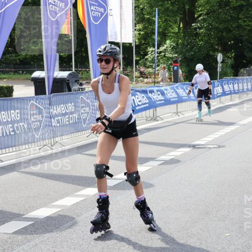 29.06.2025 - hella hamburg halbmarathon Strokosch-Dieckow http://msf.ph/oto/8201033 29.06.2025 09:50:20 Ziel 20240, 20256, 20258, 20514, 20538 meine-sportfotos.de