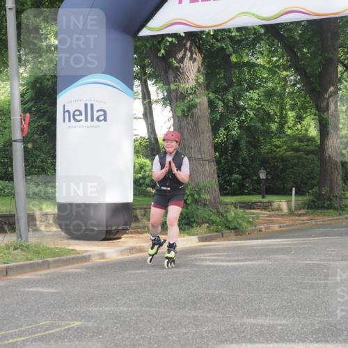 29.06.2025 - hella hamburg halbmarathon KatJ http://msf.ph/oto/8201048 29.06.2025 09:30:42 Zwischen KM18-KM19  meine-sportfotos.de
