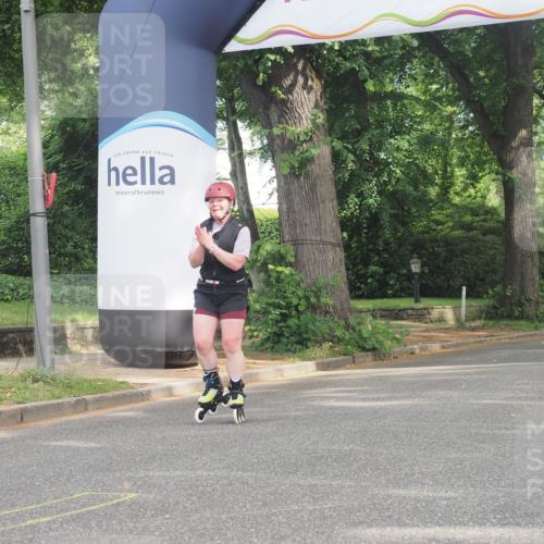 29.06.2025 - hella hamburg halbmarathon KatJ http://msf.ph/oto/8201113 29.06.2025 09:30:43 Zwischen KM18-KM19  meine-sportfotos.de