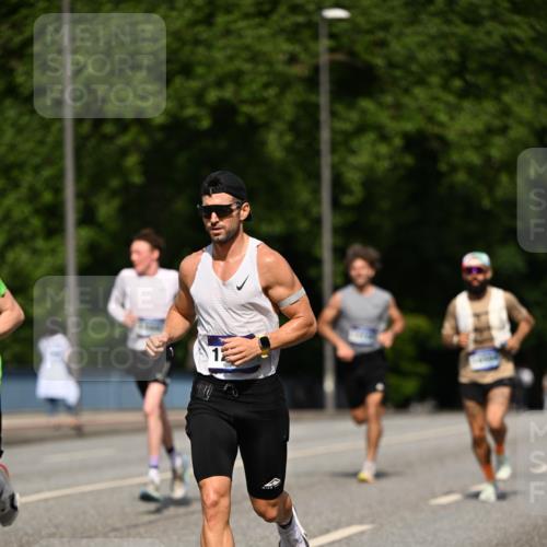 29.06.2025 - hella hamburg halbmarathon Dr. Thomas Lammeyer http://msf.ph/oto/8201144 29.06.2025 09:48:17 Kennedybrücke 1758, 2746, 3201, 5070, 5269, 5367, 6619, 6781, 7272, 8209, 8473, 9137, 9381, 10156, 10171, 10486, 10848, 11169 meine-sportfotos.de
