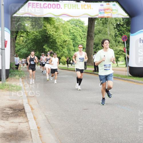 29.06.2025 - hella hamburg halbmarathon MichiJ http://msf.ph/oto/8201198 29.06.2025 10:21:34 Zwischen KM18-KM19 1686, 5070, 7965, 8883, 10484, 11169, 11199, 14293, 15054, 15826, 16505, 18099 meine-sportfotos.de