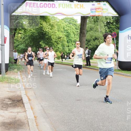 29.06.2025 - hella hamburg halbmarathon MichiJ http://msf.ph/oto/8201235 29.06.2025 10:21:34 Zwischen KM18-KM19 1686, 5070, 7965, 8883, 10484, 11169, 11199, 14293, 15054, 15826, 16505, 18099 meine-sportfotos.de