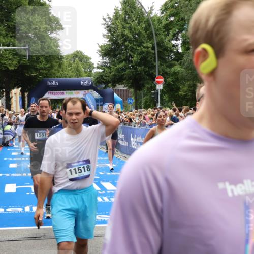 29.06.2025 - hella hamburg halbmarathon Zöllner http://msf.ph/oto/8201251 29.06.2025 10:47:29 Ziel 51, 1012, 1592, 2274, 2839, 2864, 2869, 2953, 3304, 5532, 5650, 8693, 8852, 9305, 10423, 11021, 11077, 11491, 13782, 15350, 15611, 15923, 16089, 16819, 17846, 17905, 18758, 18974 meine-sportfotos.de