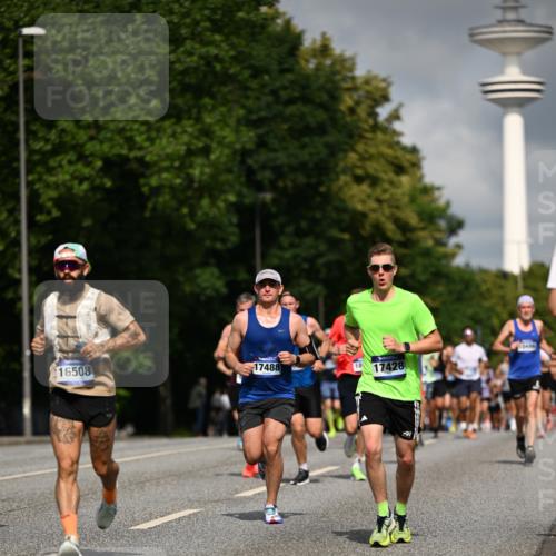 29.06.2025 - hella hamburg halbmarathon Dr. Thomas Lammeyer http://msf.ph/oto/8201278 29.06.2025 09:48:18 Kennedybrücke 1758, 2746, 3043, 3201, 5070, 5269, 5367, 5746, 6619, 6781, 7272, 8209, 8473, 9137, 9381, 10156, 10171, 10486, 10848, 11169 meine-sportfotos.de