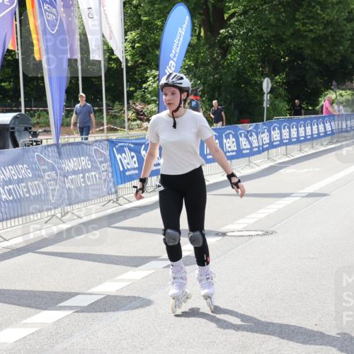29.06.2025 - hella hamburg halbmarathon Strokosch-Dieckow http://msf.ph/oto/8201350 29.06.2025 09:51:02 Ziel 20262 meine-sportfotos.de
