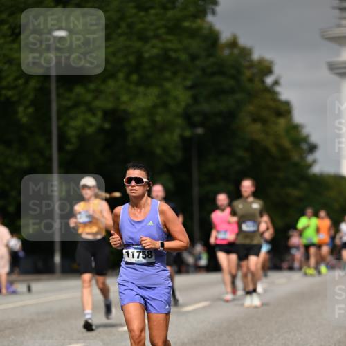 29.06.2025 - hella hamburg halbmarathon Dr. Thomas Lammeyer http://msf.ph/oto/8201358 29.06.2025 10:11:45 Kennedybrücke 1173, 1893, 1993, 2032, 2136, 3328, 3929, 4262, 5242, 5899, 5926, 6196, 6517, 6518, 6707, 6713, 6715, 6833, 7476, 7503, 7760, 8585, 9338, 9967, 10283, 10700 meine-sportfotos.de