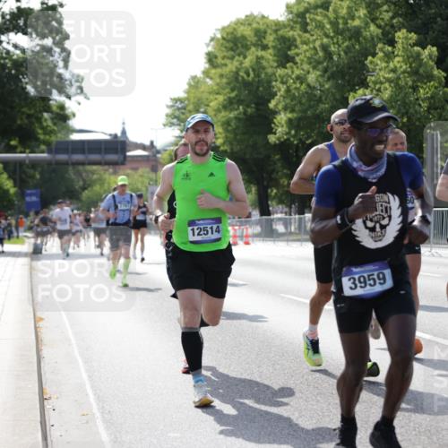 29.06.2025 - hella hamburg halbmarathon Jannik Wohlers http://msf.ph/oto/8201365 29.06.2025 09:47:46 Lombardsbrücke 1385, 1562, 1743, 2714, 2767, 3959, 4602, 4860, 5091, 5315, 6684, 6829, 6990, 8362, 8933, 10900, 11202, 11227, 11620, 11745, 11929, 12290, 12514, 13595, 13854, 14387, 14875, 14908, 14934, 15015, 15261, 15415, 15701, 15959, 16119, 16158, 17024, 17217, 18103, 18573, 18584, 18679, 18841 meine-sportfotos.de