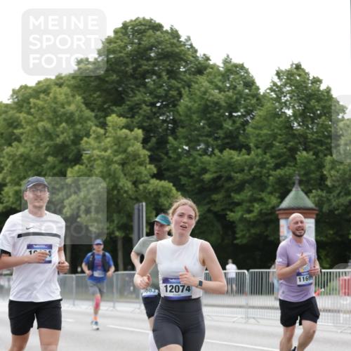 29.06.2025 - hella hamburg halbmarathon Jannik Wohlers http://msf.ph/oto/8201380 29.06.2025 10:25:27 Lombardsbrücke 1305, 1479, 1481, 3343, 3765, 4378, 4797, 5497, 6663, 8881, 10104, 10219, 11596, 11699, 11828, 11859, 12074, 12505, 12838, 12945, 12946, 13653, 14179, 14223, 14936, 16289, 16354, 16381, 16927, 17369 meine-sportfotos.de