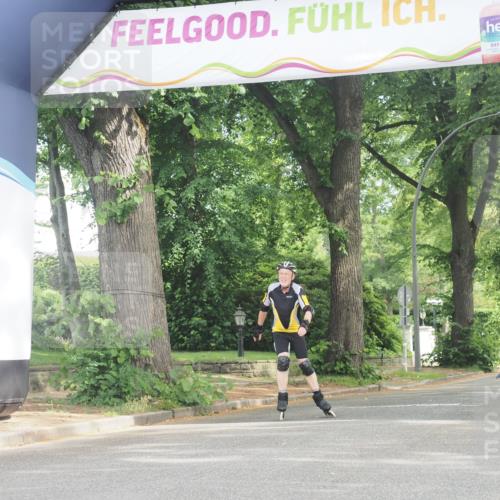 29.06.2025 - hella hamburg halbmarathon KatJ http://msf.ph/oto/8201410 29.06.2025 09:30:49 Zwischen KM18-KM19  meine-sportfotos.de