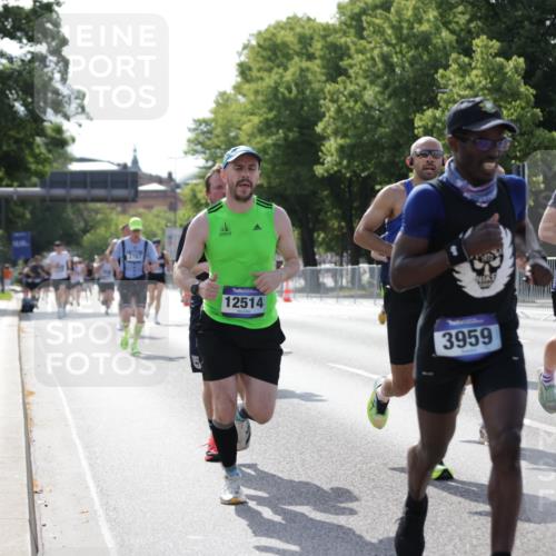 29.06.2025 - hella hamburg halbmarathon Jannik Wohlers http://msf.ph/oto/8201428 29.06.2025 09:47:46 Lombardsbrücke 1385, 1562, 1743, 2714, 2767, 3959, 4602, 4860, 5091, 5315, 6684, 6829, 6990, 8362, 8933, 10900, 11202, 11227, 11620, 11745, 11929, 12290, 12514, 13595, 13854, 14387, 14875, 14908, 14934, 15015, 15261, 15415, 15701, 15959, 16119, 16158, 17024, 17217, 18103, 18573, 18584, 18679, 18841 meine-sportfotos.de