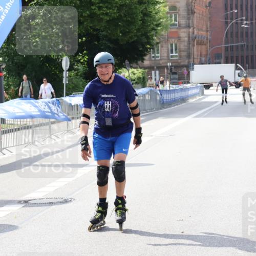 29.06.2025 - hella hamburg halbmarathon Strokosch-Dieckow http://msf.ph/oto/8201453 29.06.2025 09:51:19 Ziel 20204 meine-sportfotos.de