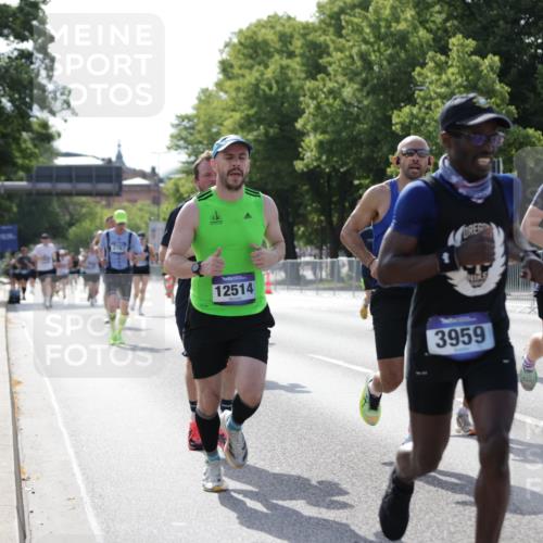 29.06.2025 - hella hamburg halbmarathon Jannik Wohlers http://msf.ph/oto/8201456 29.06.2025 09:47:46 Lombardsbrücke 1385, 1562, 1743, 2714, 2767, 3959, 4602, 4860, 5091, 5315, 6684, 6829, 6990, 8362, 8933, 10900, 11202, 11227, 11620, 11745, 11929, 12290, 12514, 13595, 13854, 14387, 14875, 14908, 14934, 15015, 15261, 15415, 15701, 15959, 16119, 16158, 17024, 17217, 18103, 18573, 18584, 18679, 18841 meine-sportfotos.de
